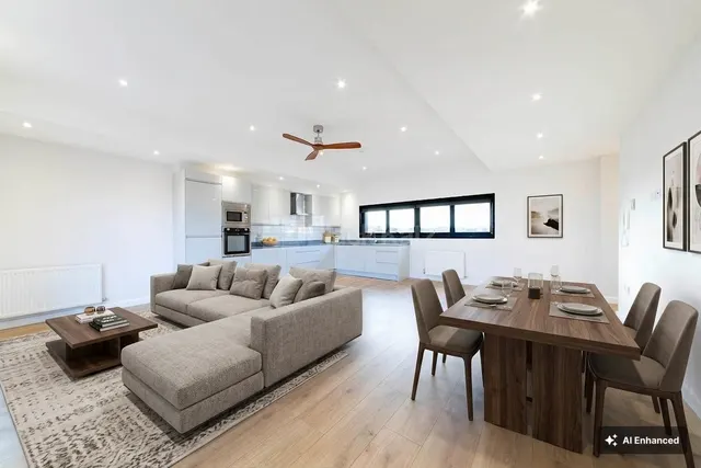 Oaklands Road, NW2, photo 1