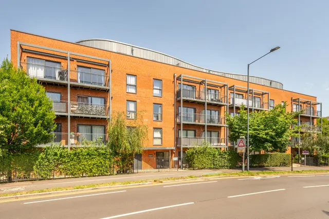 Photo 2 — Flat 7, Westside Court, 71 Forty Avenue, Wembley