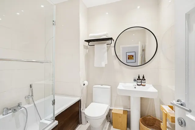 St. Georges Drive, London, SW1V, photo 3