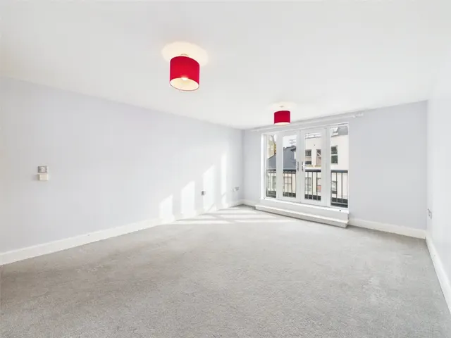 Birnbeck Road, Weston-Super-Mare, BS23, photo 2