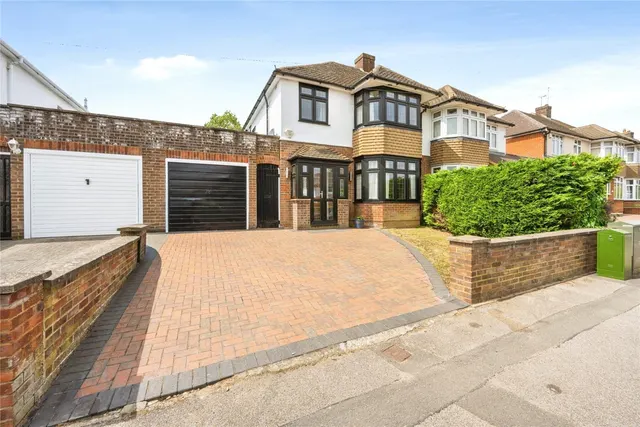Cannon Lane, Luton, Bedfordshire, LU2, photo 1