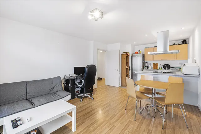 Warton Road, London, E15, photo 1