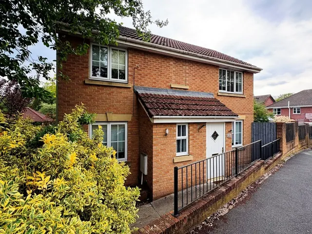 Parkedge Close, Leigh, Lancashire, photo 1