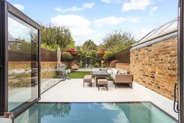 Bagleys Lane, London, SW6, photo 1