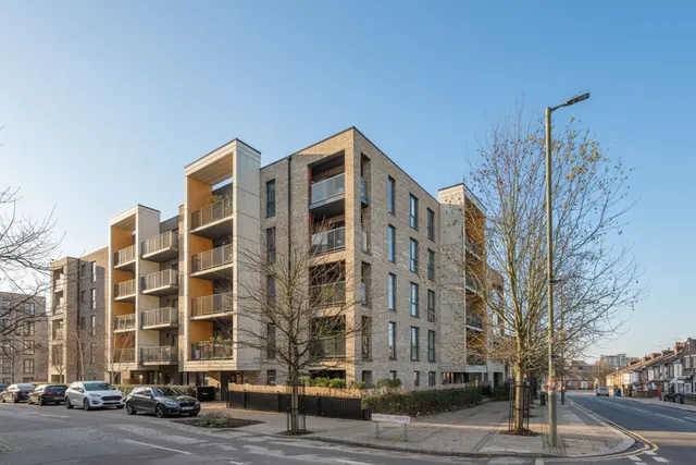 Flat 17, Courier Court, London, photo 1