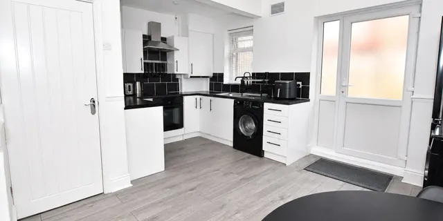 Valkyrie Road, Wallasey, CH45, photo 3
