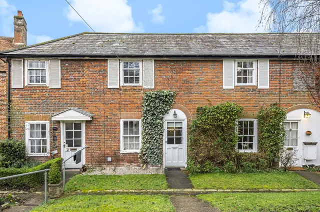 Queens Head Cottages, Whielden Gate Fees Apply, HP7, photo 1
