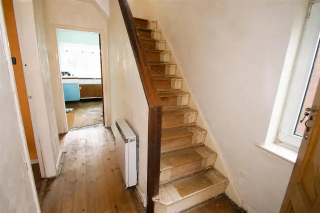 Photo 2 — Walton Close, Rowley Regis