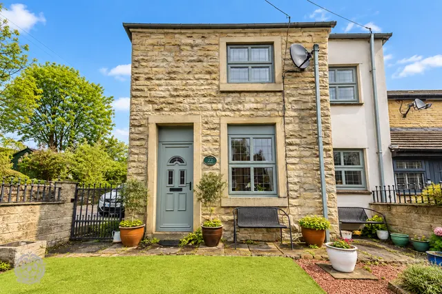 Harwood Road, Tottington, BL8, photo 1