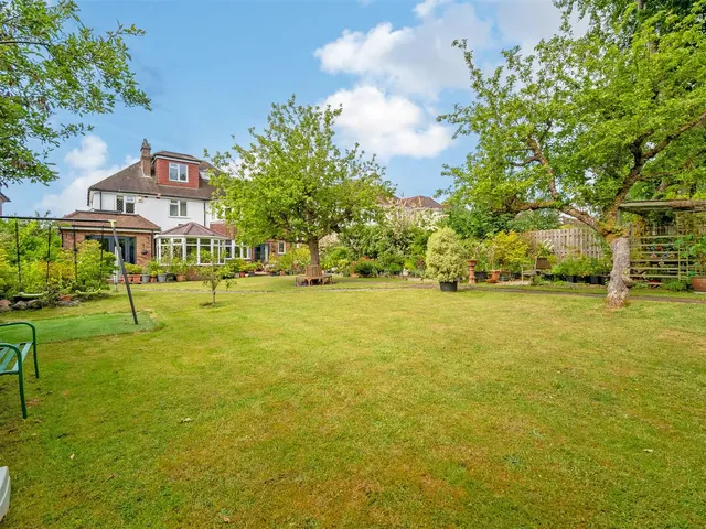 Onslow Gardens, South Croydon, photo 1