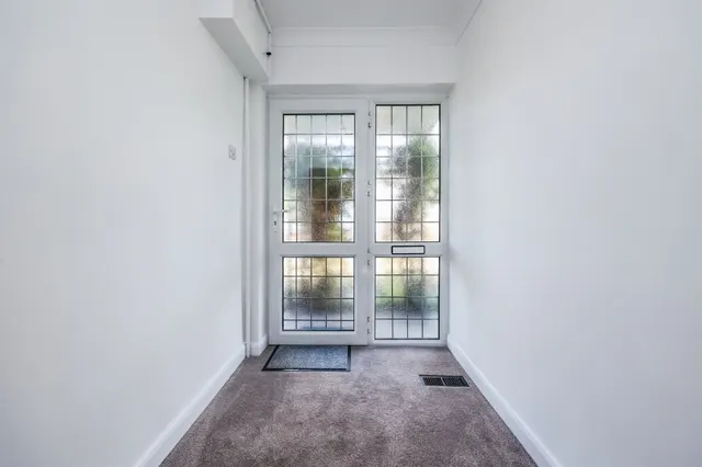 Lawrence Avenue, Eastwood, NG16, photo 2