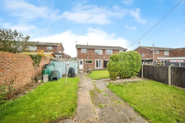 Photo 2 — Larksfield Crescent, Harwich