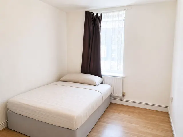 Photo 3 — Flat 25, Fairmead House Homerton Road, London, London, E9 5QL