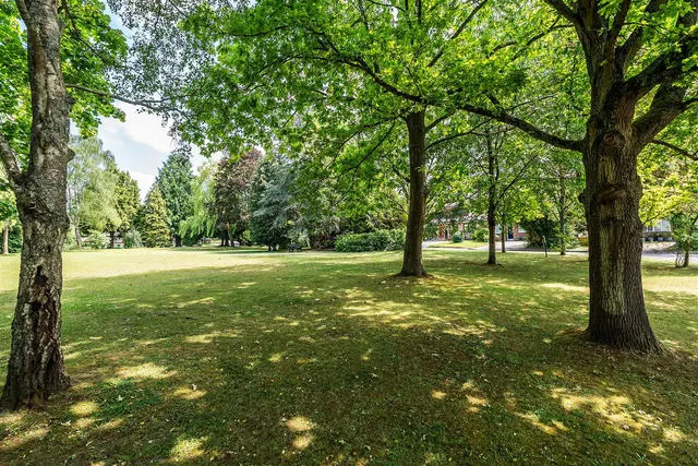 Aquila Close, Leatherhead, KT22, photo 1