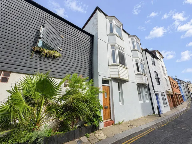West Street, Hastings, TN34 3AN, photo 1