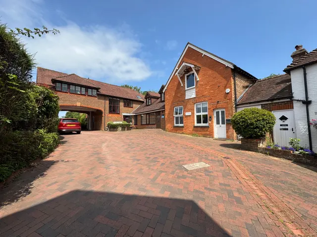 High Street, Collins Court, GU6, photo 1
