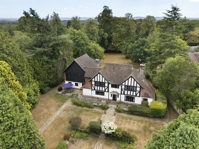 Lewes Road, Haywards Heath, West Sussex, RH17, photo 1