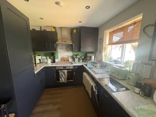 Munday Road, Selsey, PO20, photo 3