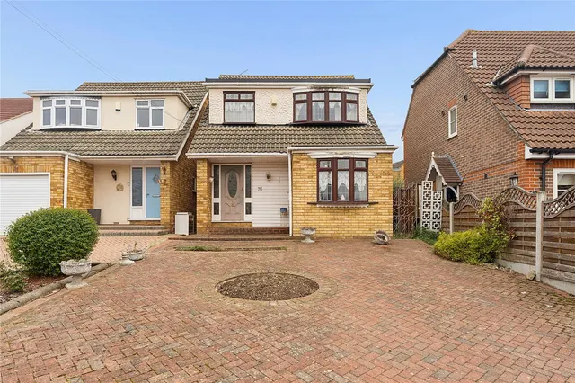 Front Lane, Upminster, RM14, photo 1