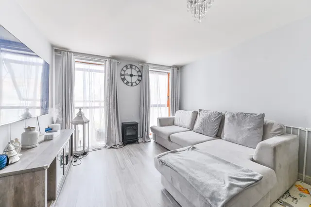Photo 3 — Flat 41, Edison Court, 2a Campbell Road, Croydon