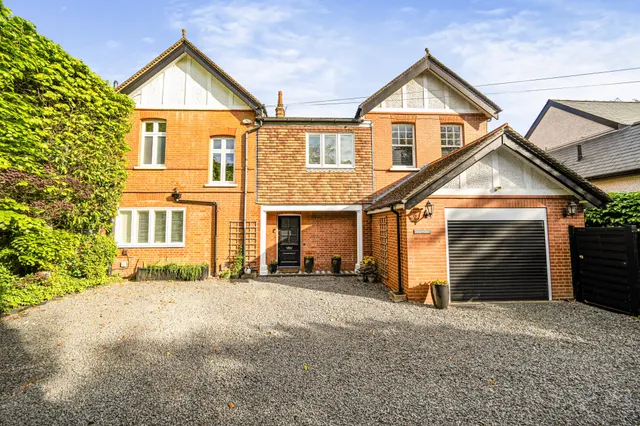 Shire Lane, Chorleywood, WD3, photo 1