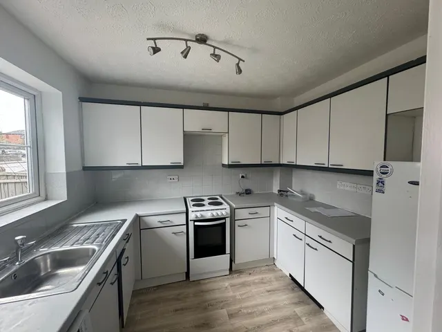 Hunters Court, Kirkby in Ashfield, NG17, photo 3