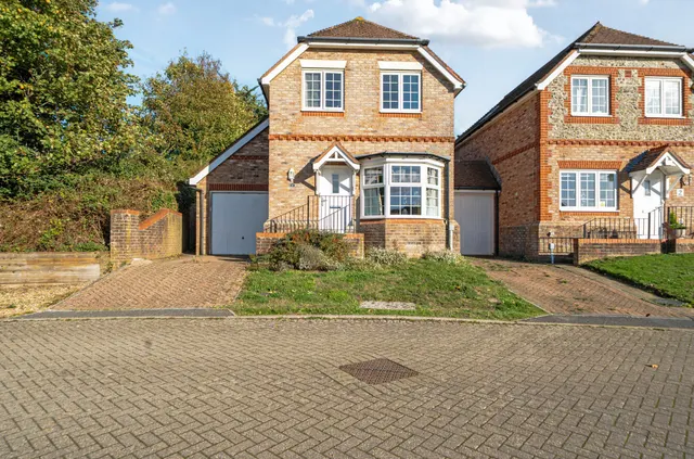 Horseshoe Close, Findon, BN14, photo 1