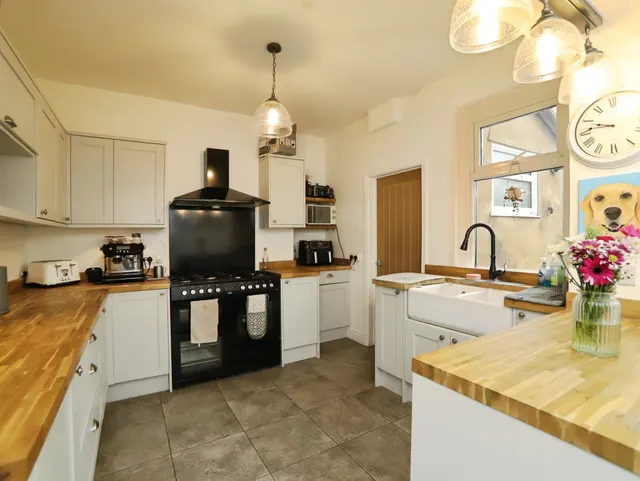 St. Cenydd Road, Caerphilly, CF83, photo 3