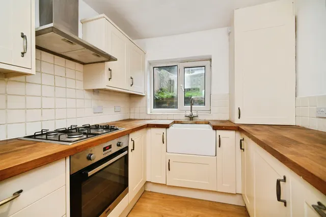 Photo 3 — Ewhurst Road, Brighton