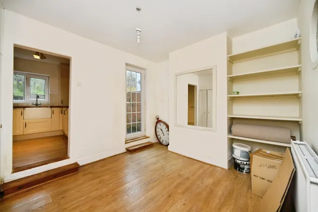 Photo 2 — Ewhurst Road, Brighton