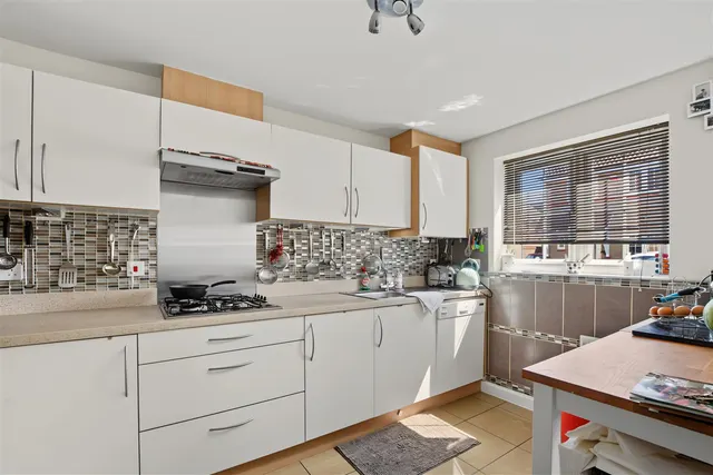 Perkins Way, Chilwell, NG9, photo 3