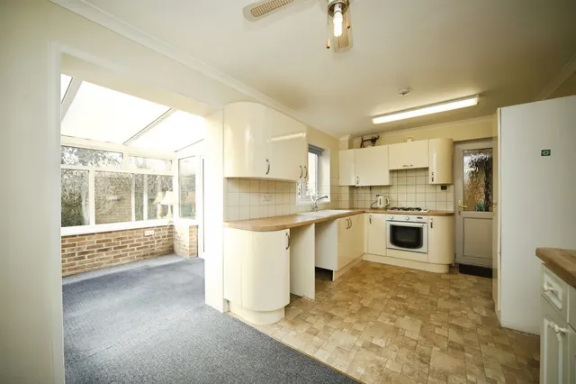 Grafton Close, Taunton, photo 1