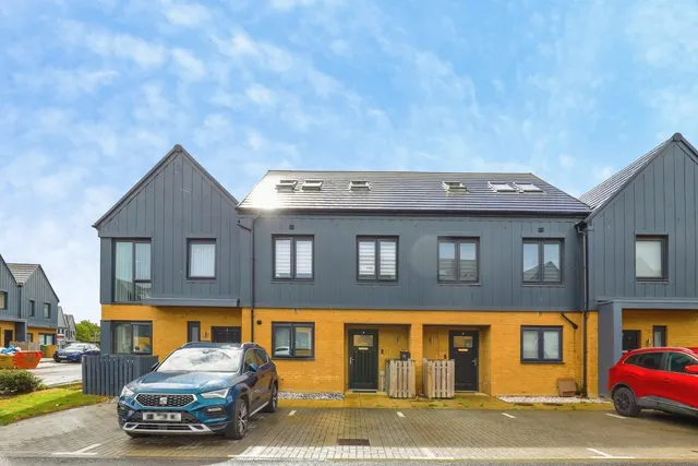 Minerva Close, Milton Regis, Sittingbourne, Kent, ME10, photo 1