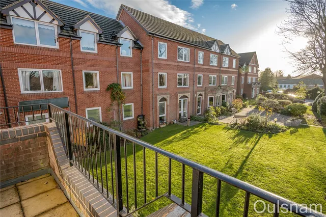 Photo 2 — Ednall Lane, Bromsgrove, Worcestershire, B60 2DA