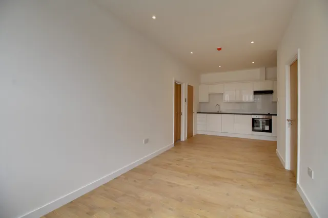 Victoria Road, Aldershot, GU11, photo 2