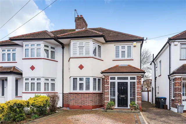 Sussex Way, Cockfosters, Barnet, EN4 0BG, photo 1