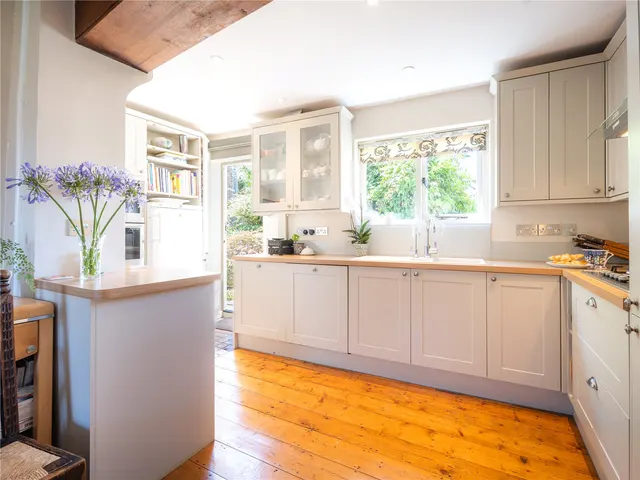The Green, Liddington, SN4, photo 2