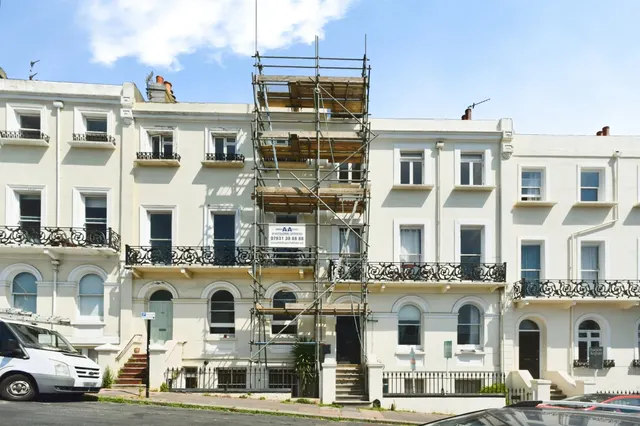 Roundhill Crescent, Brighton, photo 1
