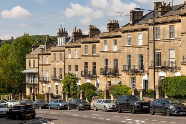 Dunsford Place, Bath, Somerset, BA2 6HF, photo 1