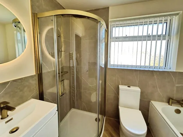 Photo 3 — The Haven, Leeds