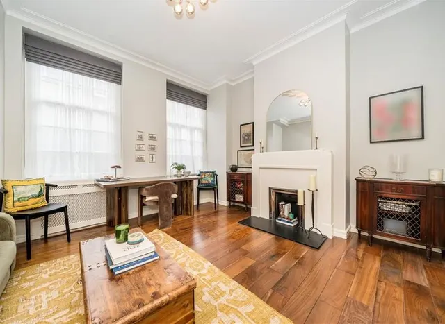 Photo 3 — Devonshire Street, Marylebone, W1W