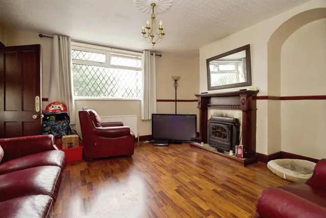 Harwood Terrace, Barnsley, S71, photo 3