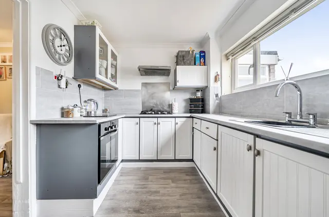 Photo 2 — Biddulph Rise, Hereford, Herefordshire