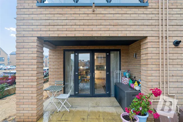 Windstar Drive, South Ockendon, RM15, photo 1