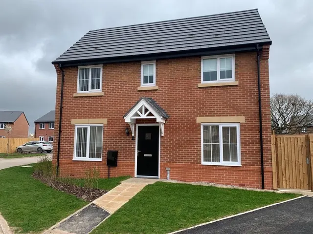 George Crawford Road, Crewe, CW1, photo 1