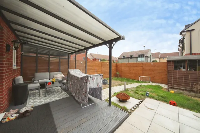 Vauxhall Way, Dunstable, LU6, photo 2