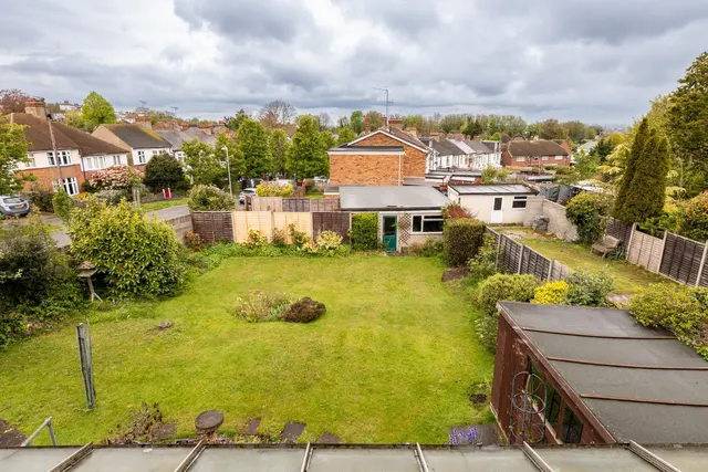 Photo 2 — Old Road East, Gravesend, Kent DA12 1NX