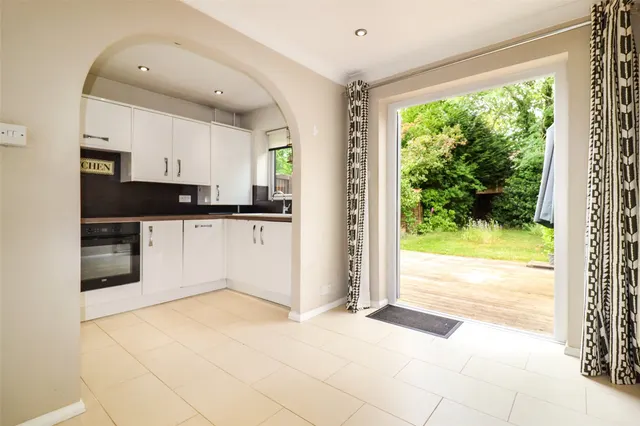 Swaledale Gardens, Fleet, GU51, photo 2