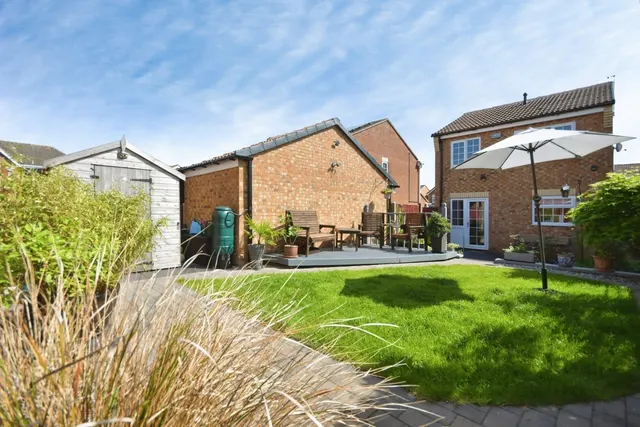 Photo 2 — West Croft Drive, CHESTERFIELD, Derbyshire, S43
