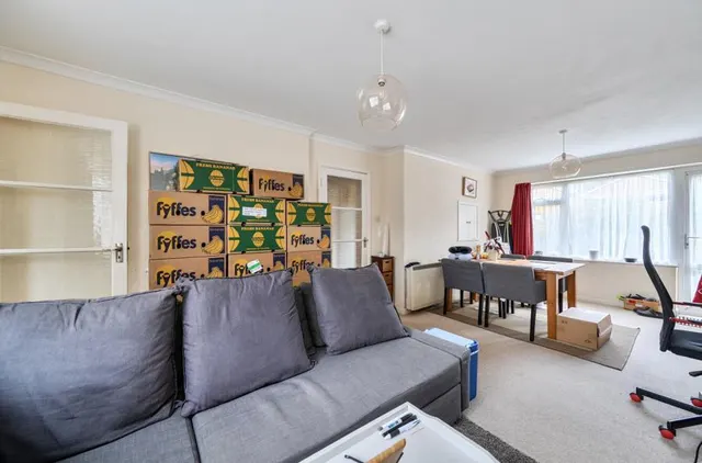 Lincoln Court, Southampton, SO15, photo 3
